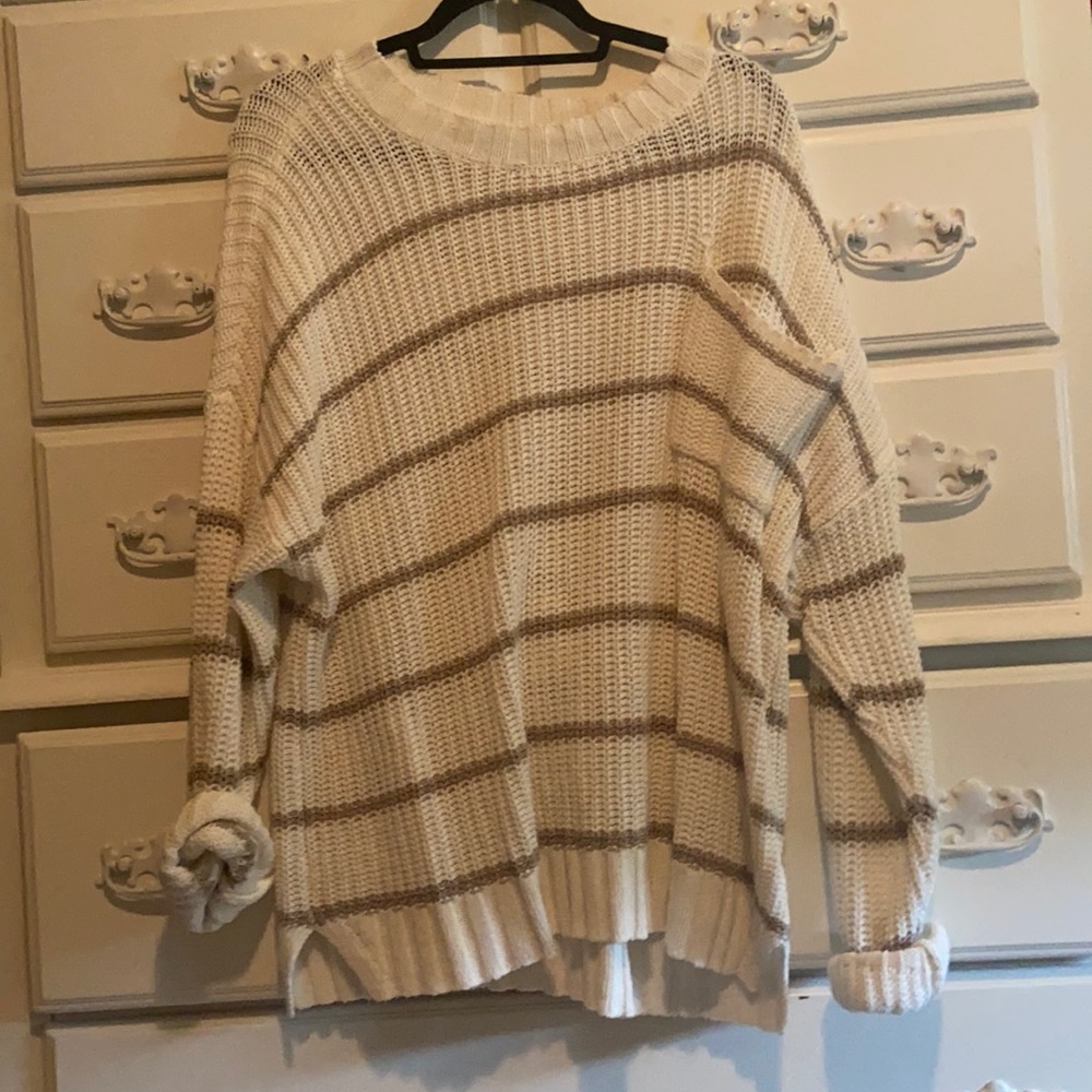 American Eagle oversized crew sweater